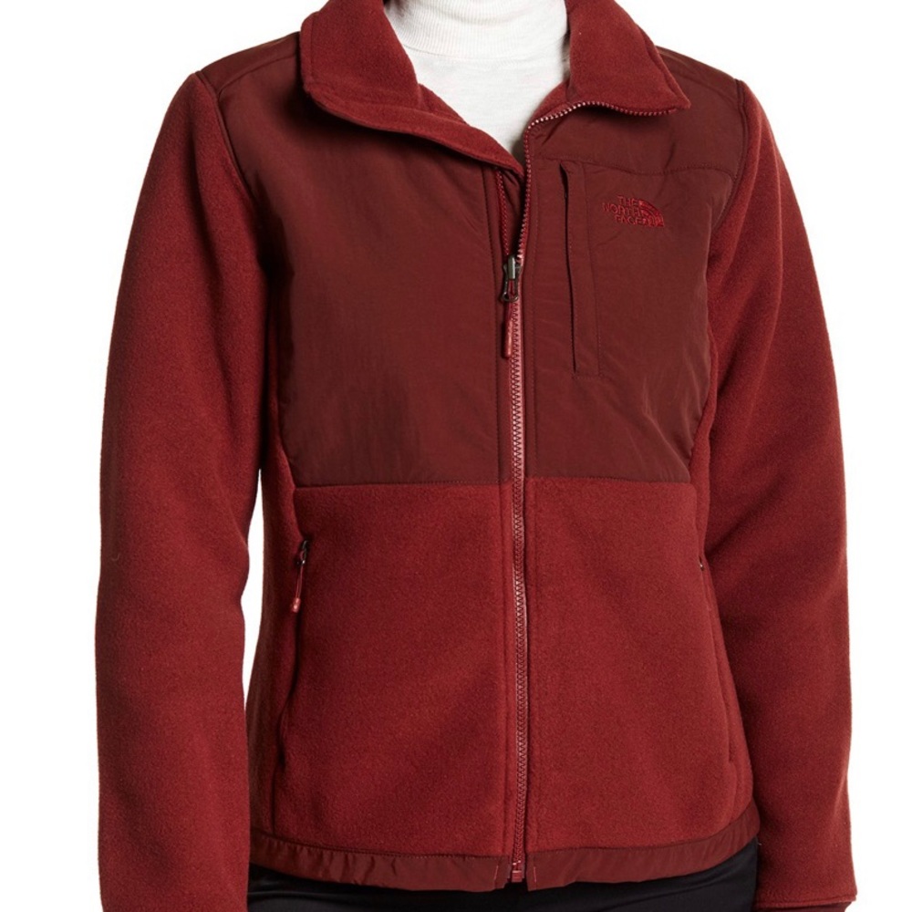 North Face Denali 2 jacket.